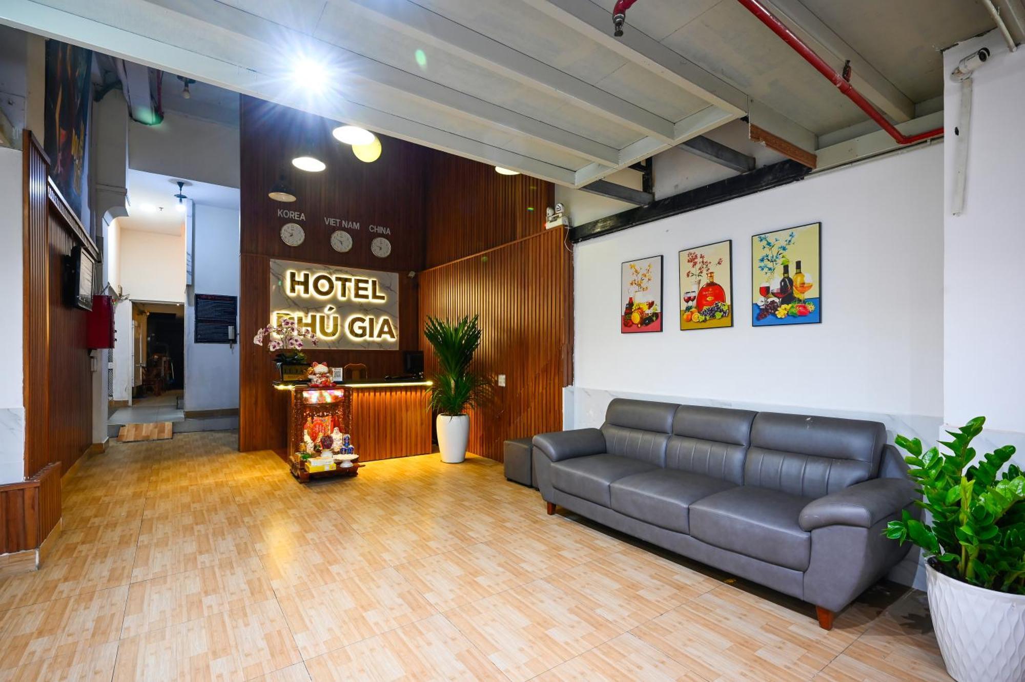 Phu Gia Hotel 193 Nguyen Thai Hoc Ho Şi Min Dış mekan fotoğraf