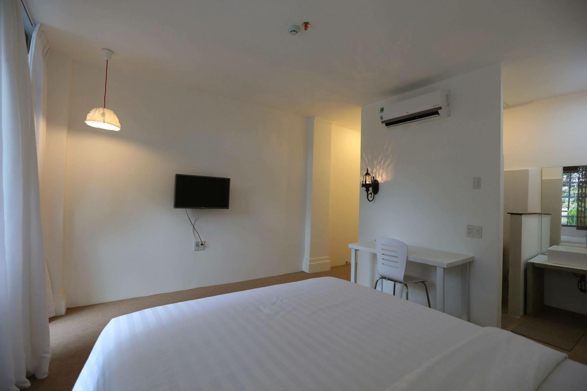 Phu Gia Hotel 193 Nguyen Thai Hoc Ho Şi Min Dış mekan fotoğraf